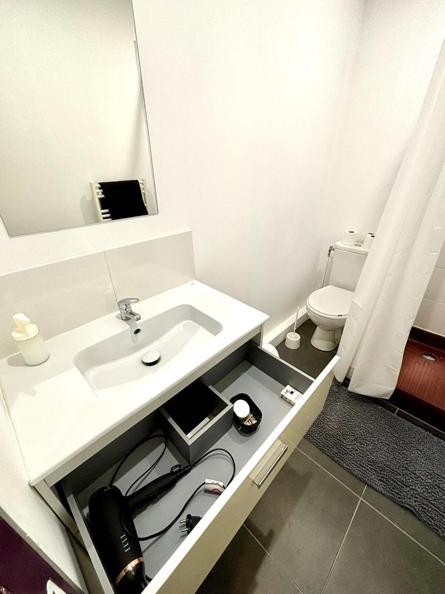 Grande Maison Tout Confort - 5 Chambres 5 Salles De Bain - Rer A - Paris - Disney Saint-Maur-des-Fosses Luaran gambar